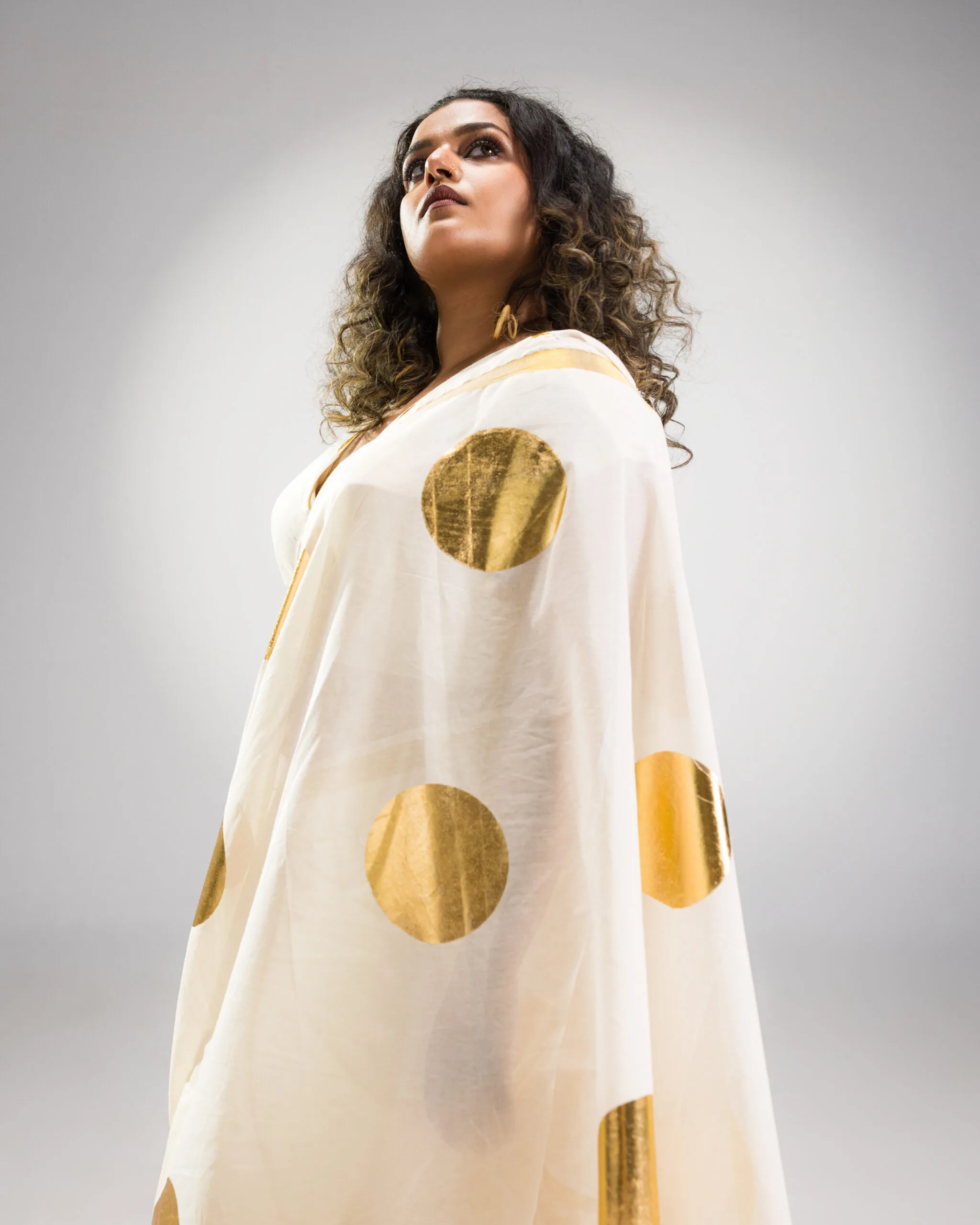 Gold Circles - Image 7