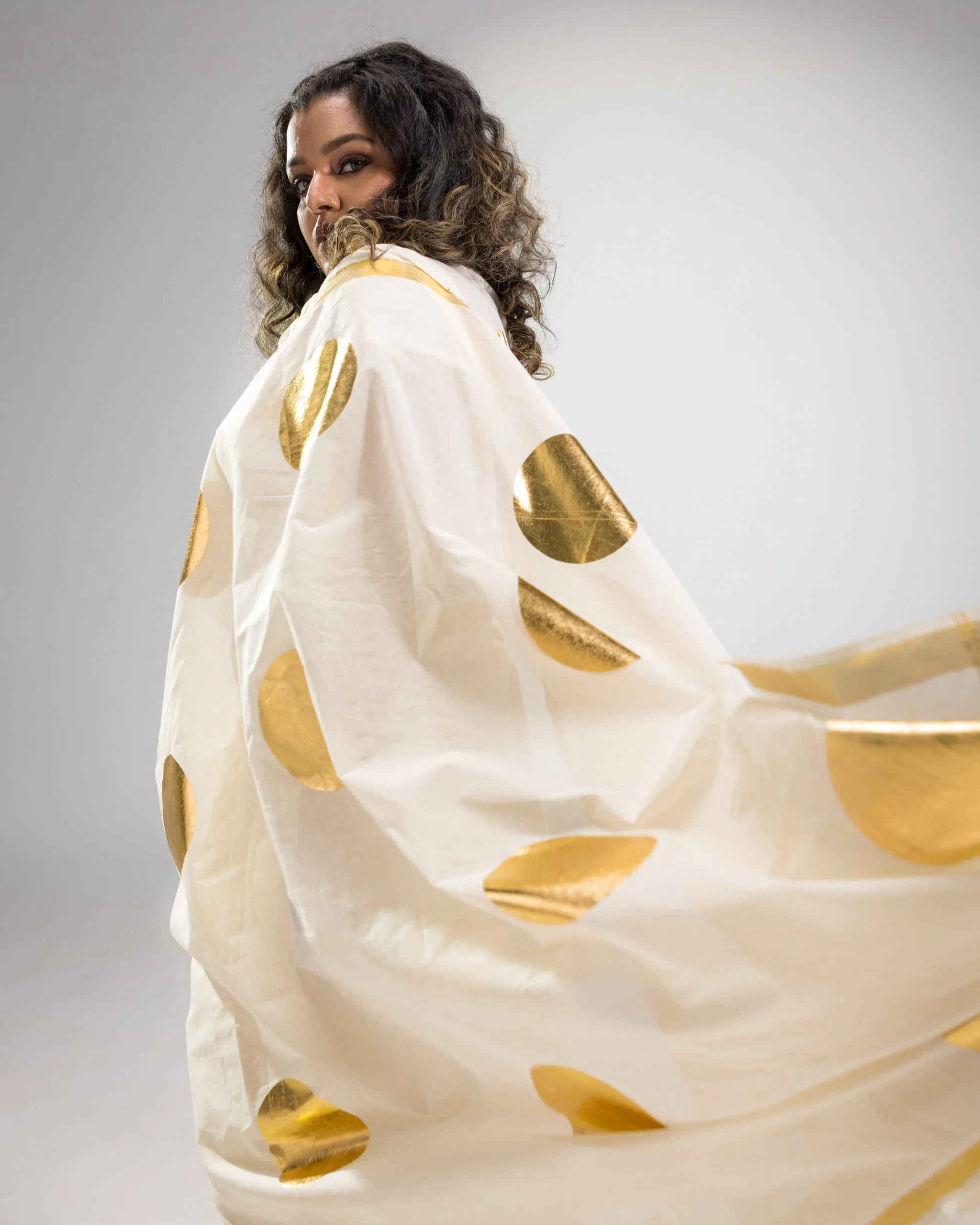 Gold Circles - Image 2