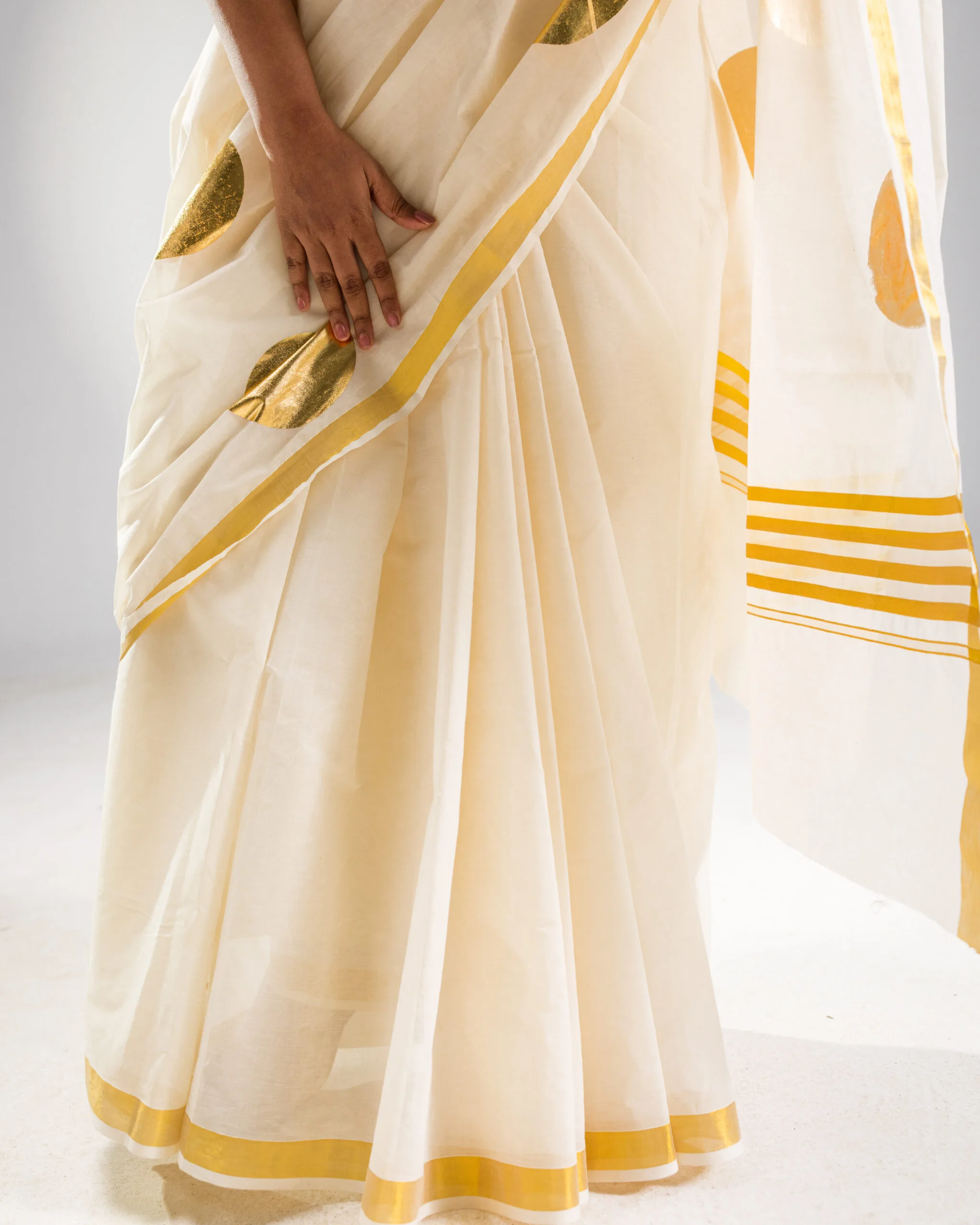 Gold Circles - Image 3